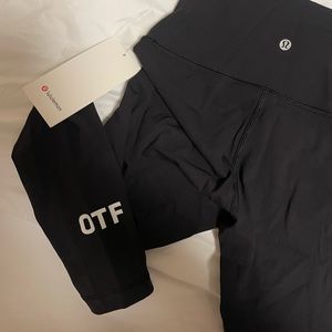 NWT LULULEMON ORANGE THEORY Wunder Under HR leggings